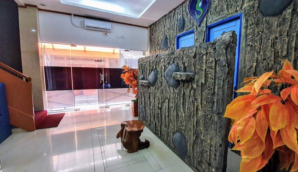 B Shaw Hotel Dżakarta Zewnętrze zdjęcie