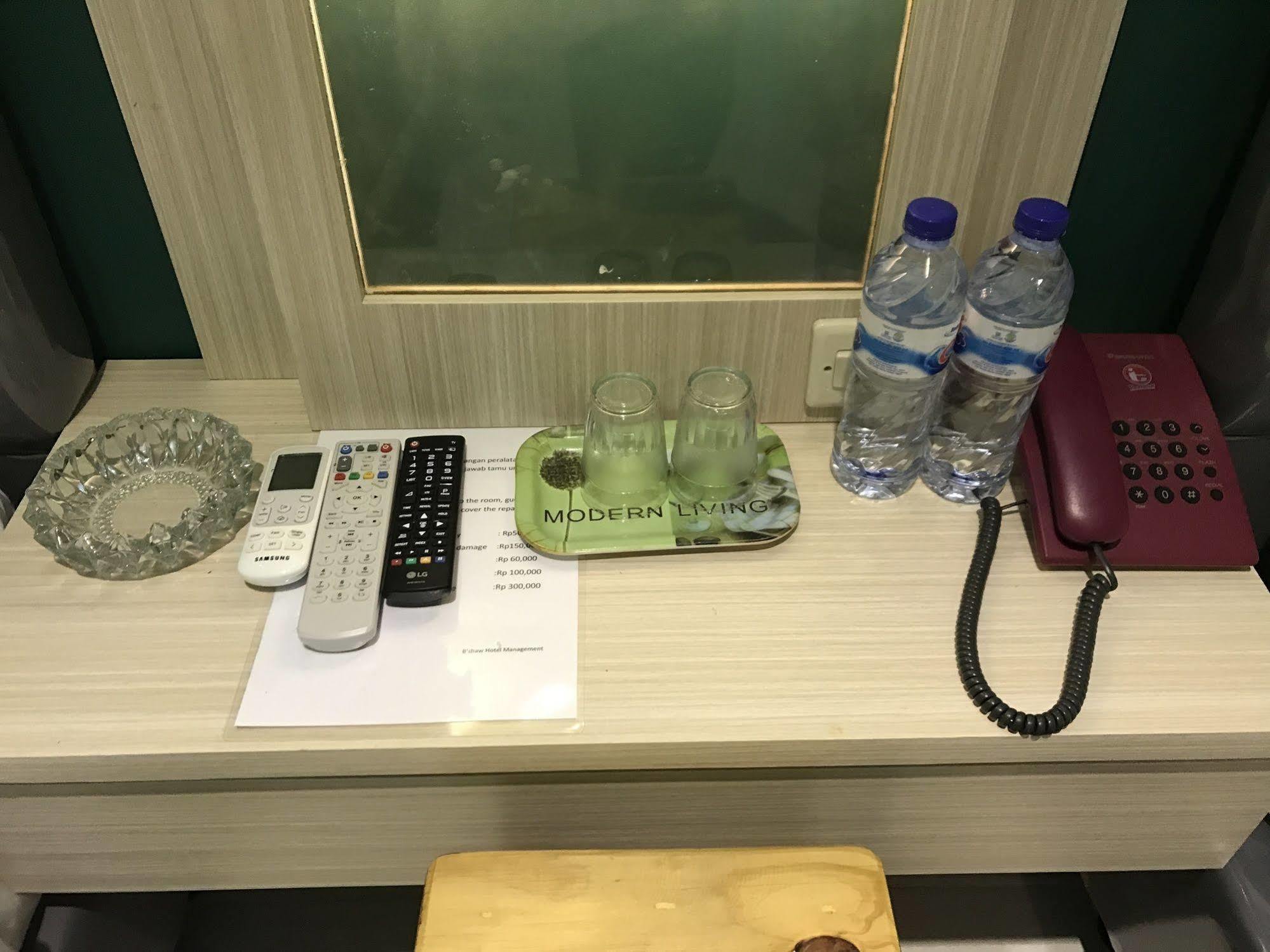 B Shaw Hotel Dżakarta Zewnętrze zdjęcie